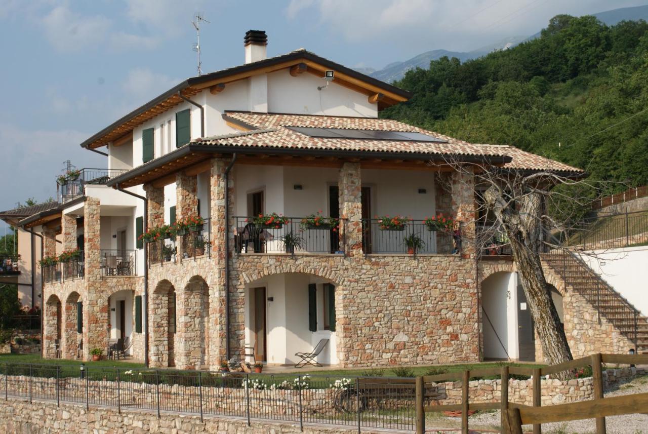 La Casa Di Pericle Aparthotel Brenzone sul Garda Exterior foto