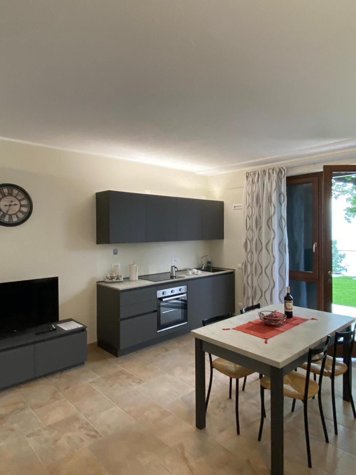 La Casa Di Pericle Aparthotel Brenzone sul Garda Exterior foto